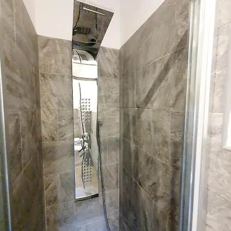 Volta 2 Policlinico شقة *